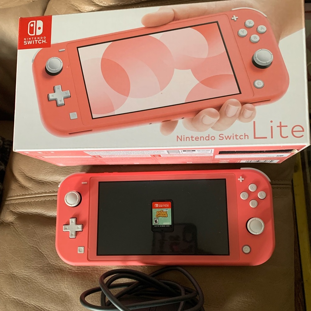 Coral Nintendo Switch Lite (GAME/CHARGER INCLUDED)